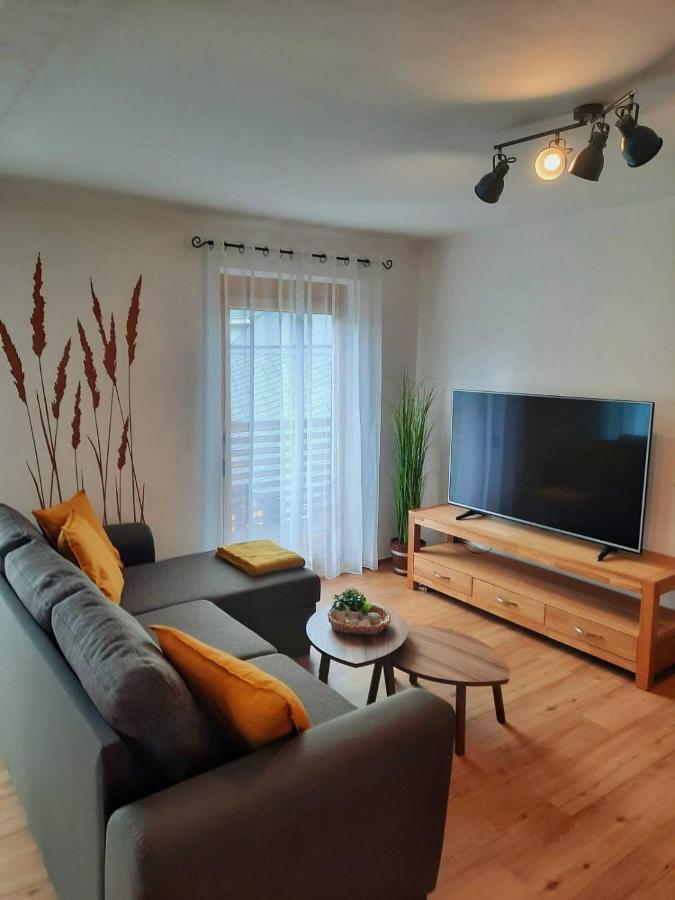 Apartment Fischer Mit Privatstrand シュタインドルフ・アム・オシアッハー・ゼー エクステリア 写真